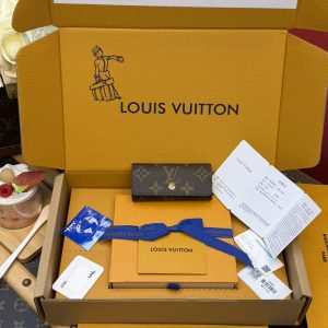 350¥ Premium Full-Steel Wallet, Authentic Design, Top-Grain Cowhide Leather, 163 Dynamic, Boutique-Grade Packaging, Complete Set as Pictured: Packaging, Certificate of Authenticity, Copper Electronic Tag, Gift Bag! M25708